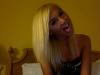 blonda de la 'drept'